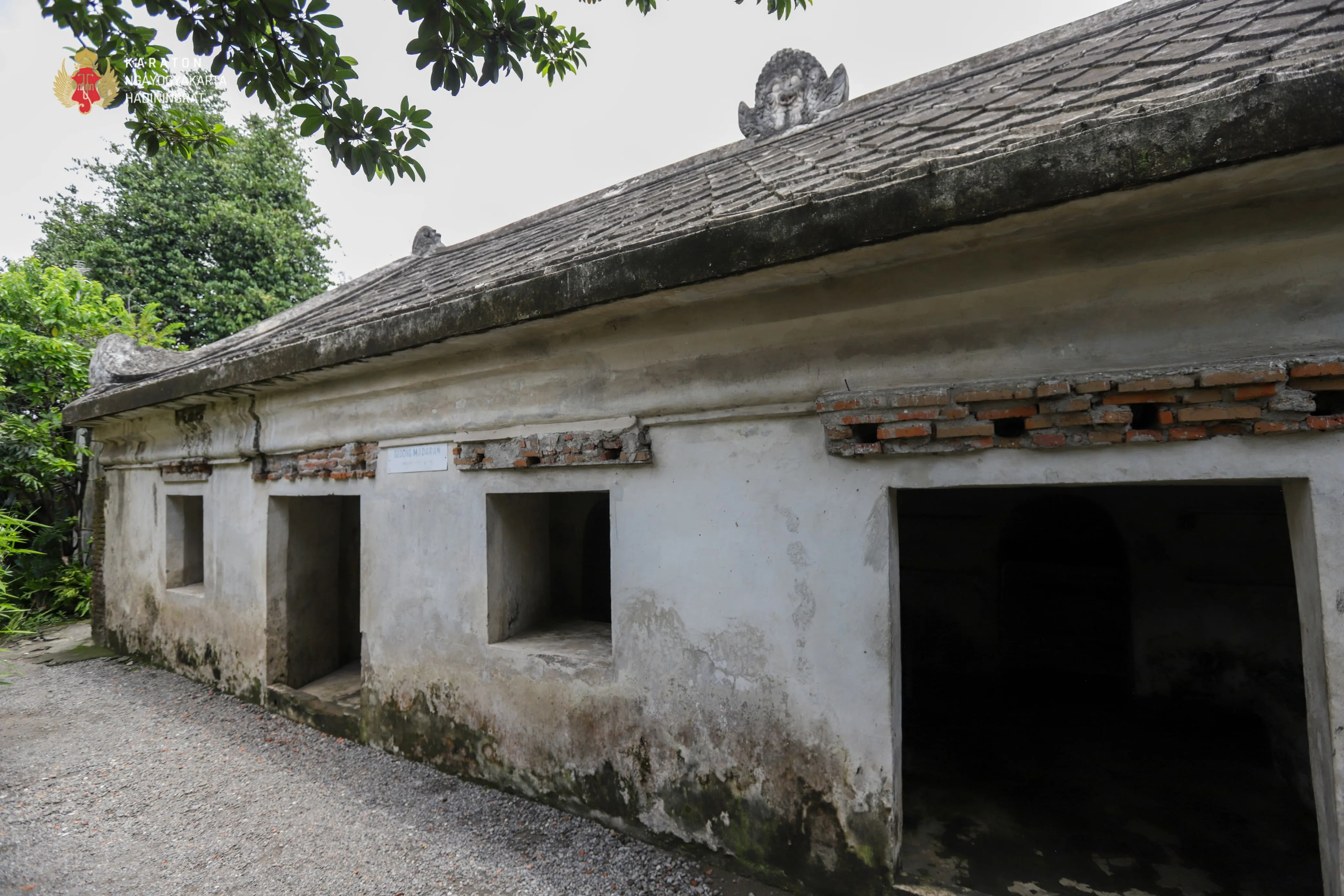 Ledhok Sari